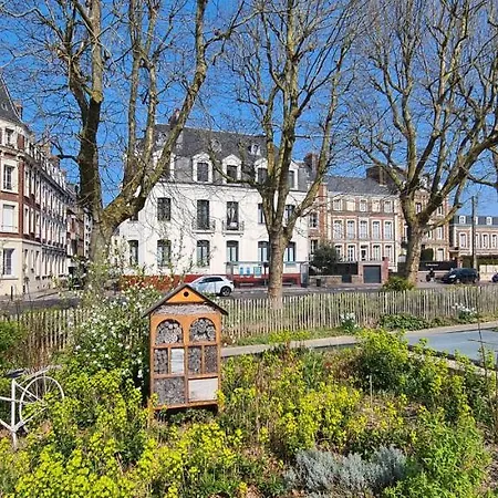 Quintessence By Jps Holiday, Splendide Au Coeur De Apartman Dieppe