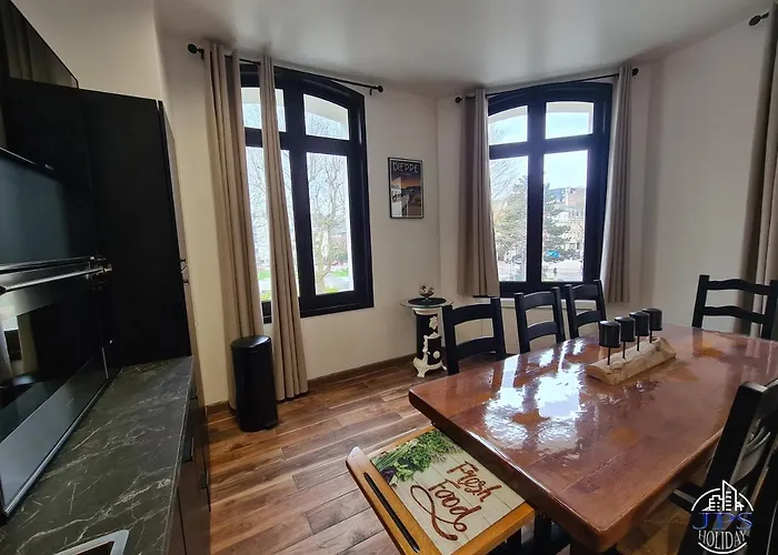 Quintessence By Jps Holiday, Splendide Au Coeur De Apartman *